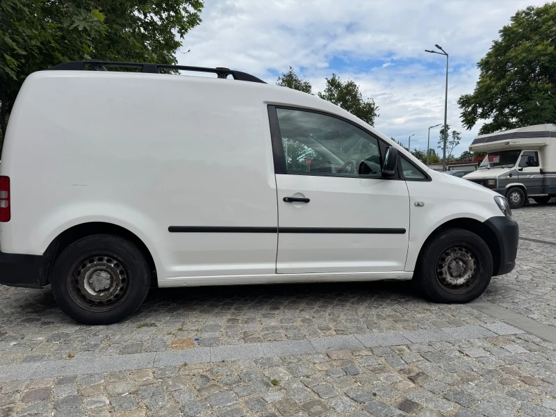 VW Caddy 1.6TDI, снимка 7 - Автомобили и джипове - 53195574