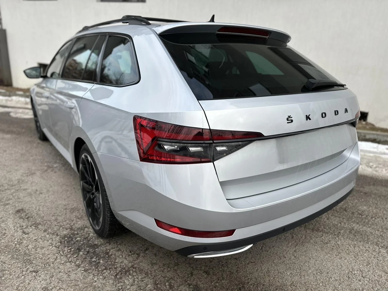 Skoda Superb 2.0TDI / DSG / DIGITAL - изображение 5