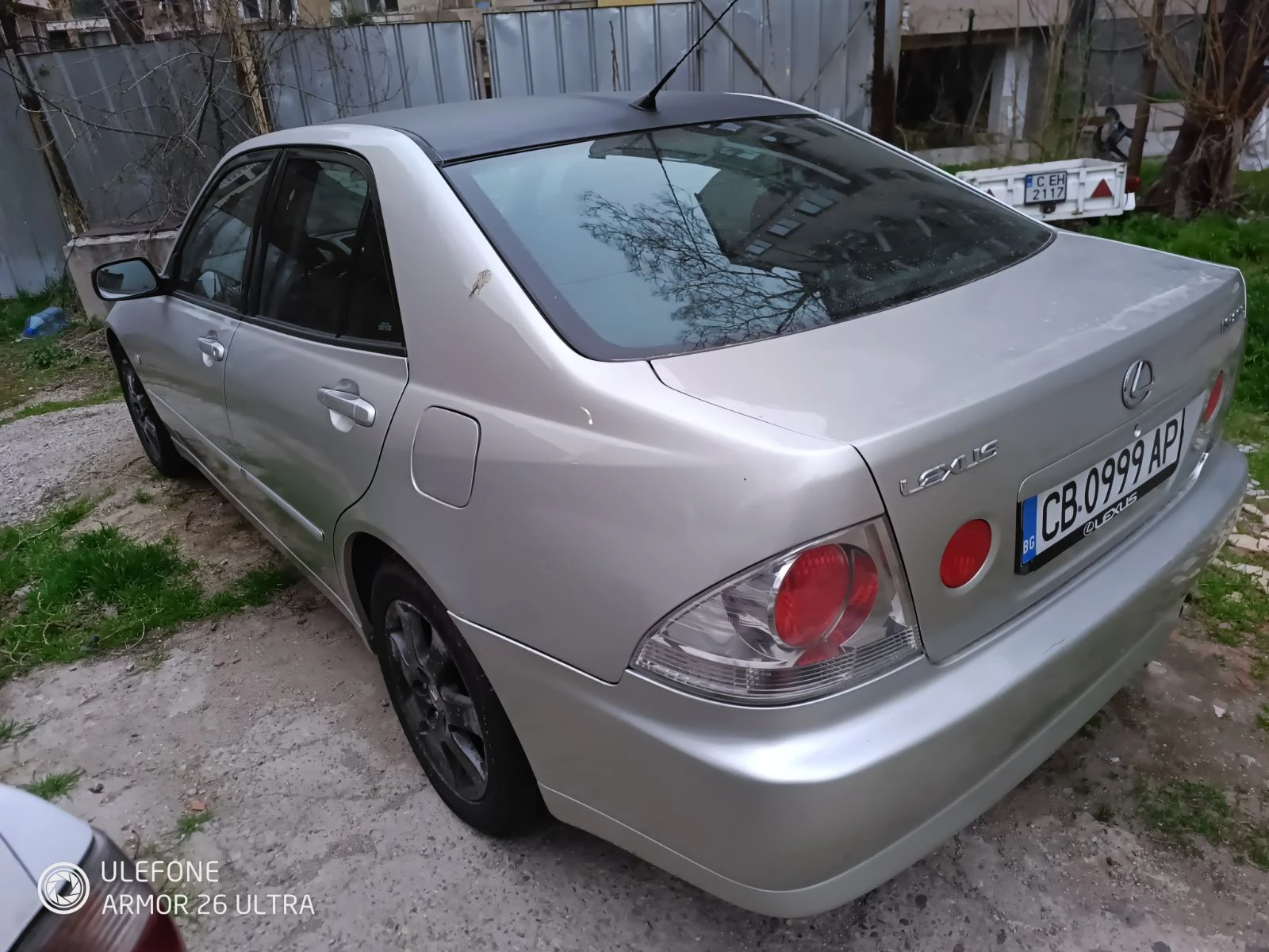 Lexus IS 200  - изображение 2