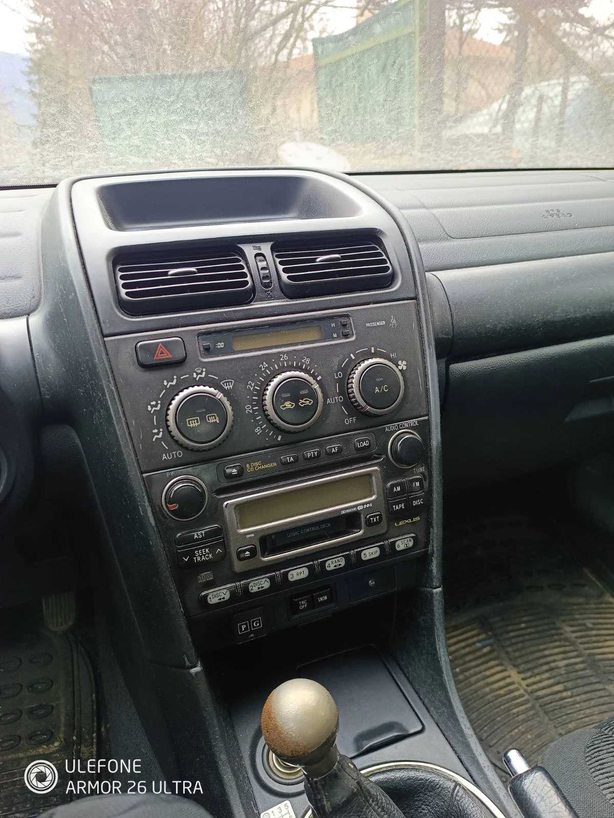 Lexus IS 200  - изображение 6