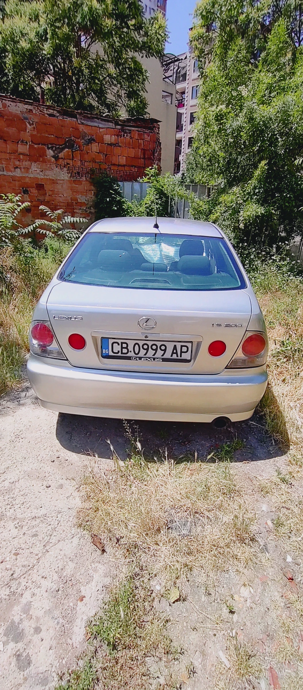 Lexus IS 200  - изображение 4
