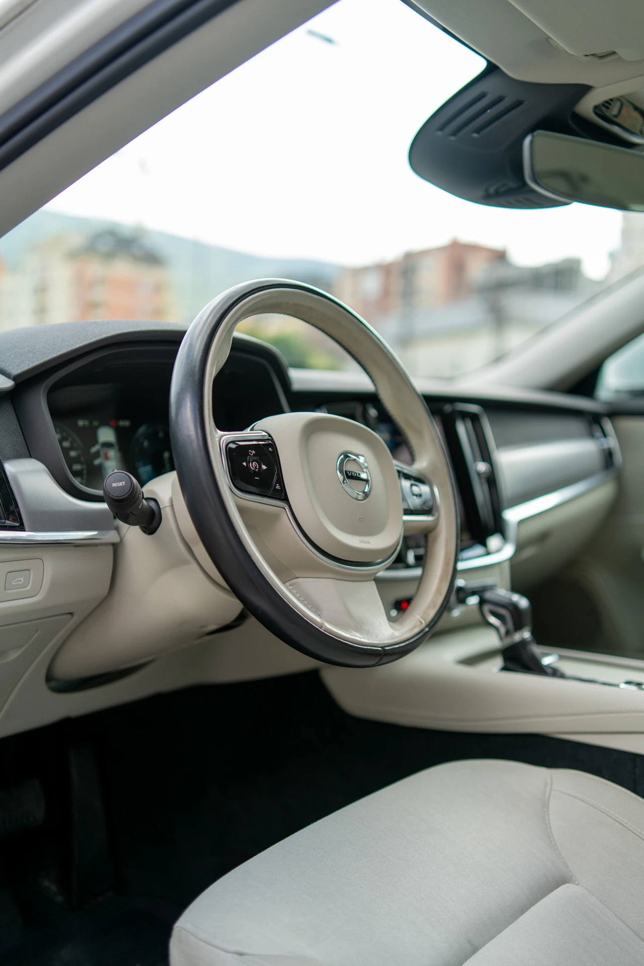 Volvo V90  - изображение 5