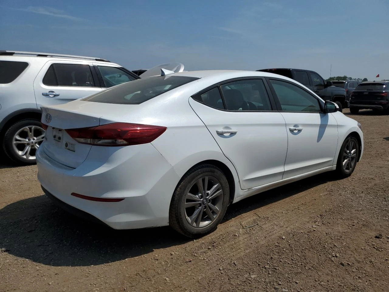 Hyundai Elantra SE 2.0| СТАВА НА ГАЗ| ОЧАКВАН ВНОС| СЕРВИЗНА ИСТОР - изображение 3