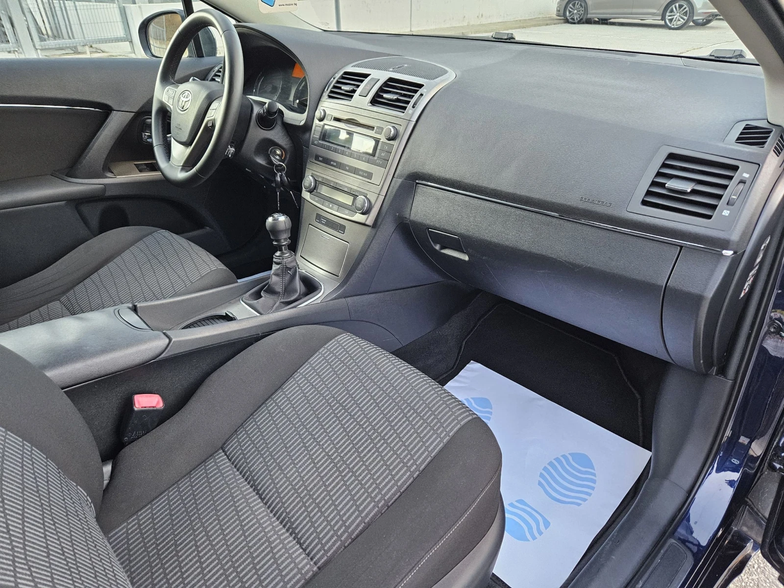 Toyota Avensis 2.0  | Mobile.bg � ����������� 11