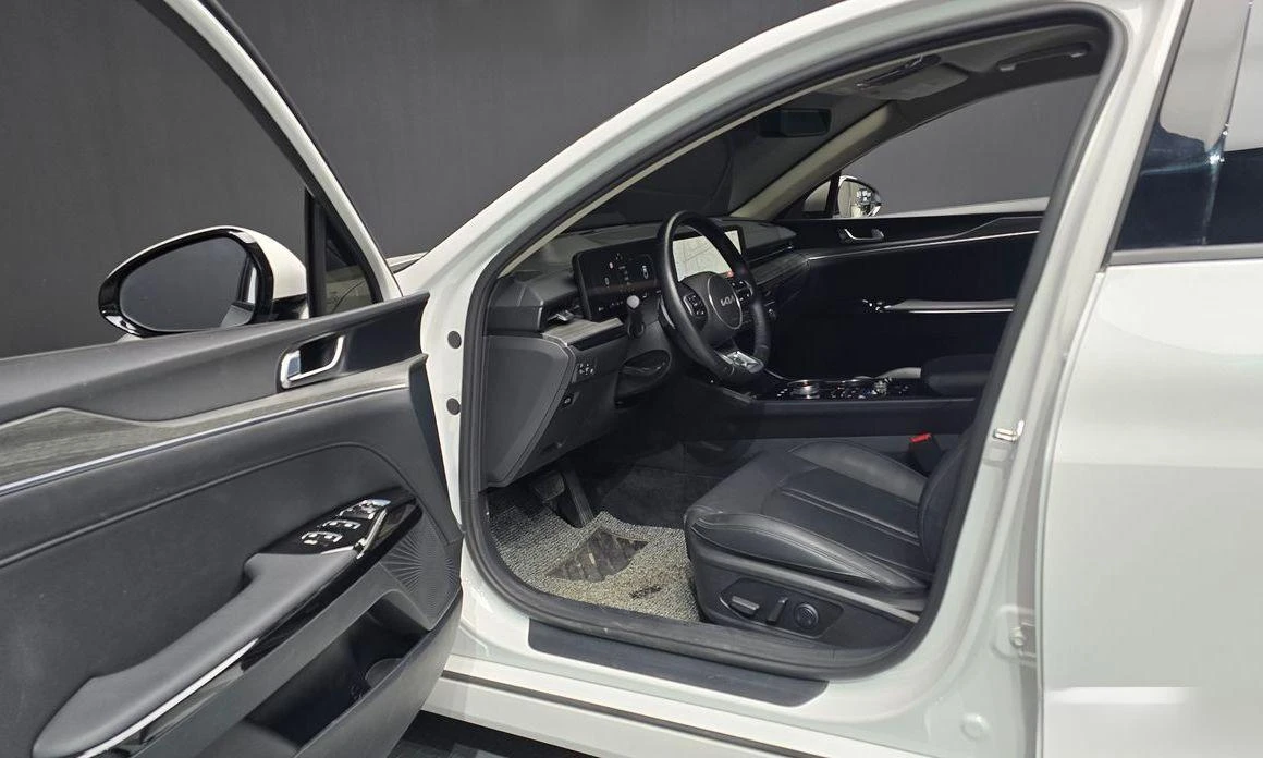 Kia K5 2.0 Noblesse * НАЙ-ДОБРА ЦЕНА В БЪЛГАРИЯ*  - изображение 10