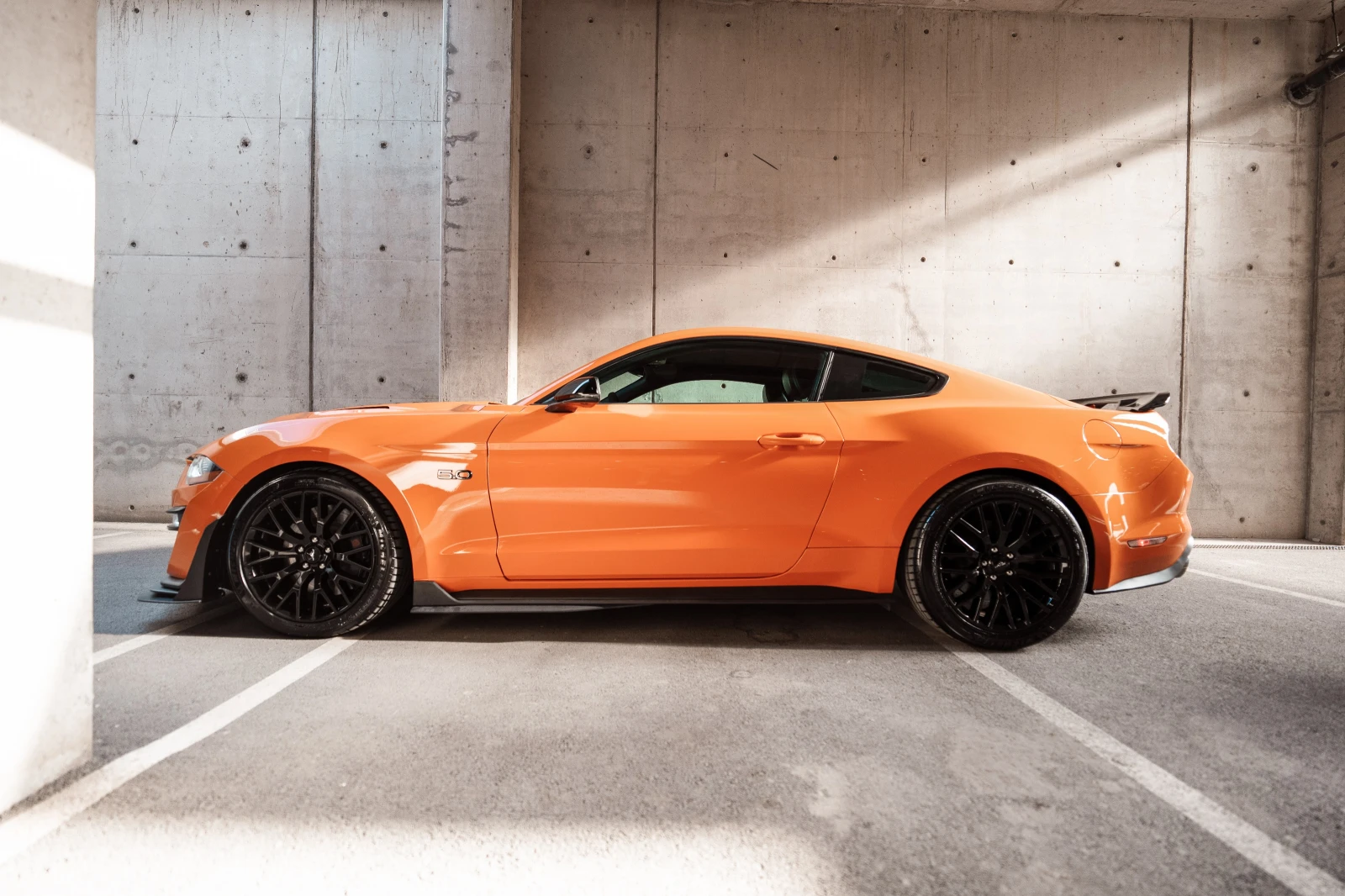 Ford Mustang GT 5.0 V8 Premium Shelby GT500 Pack - изображение 7