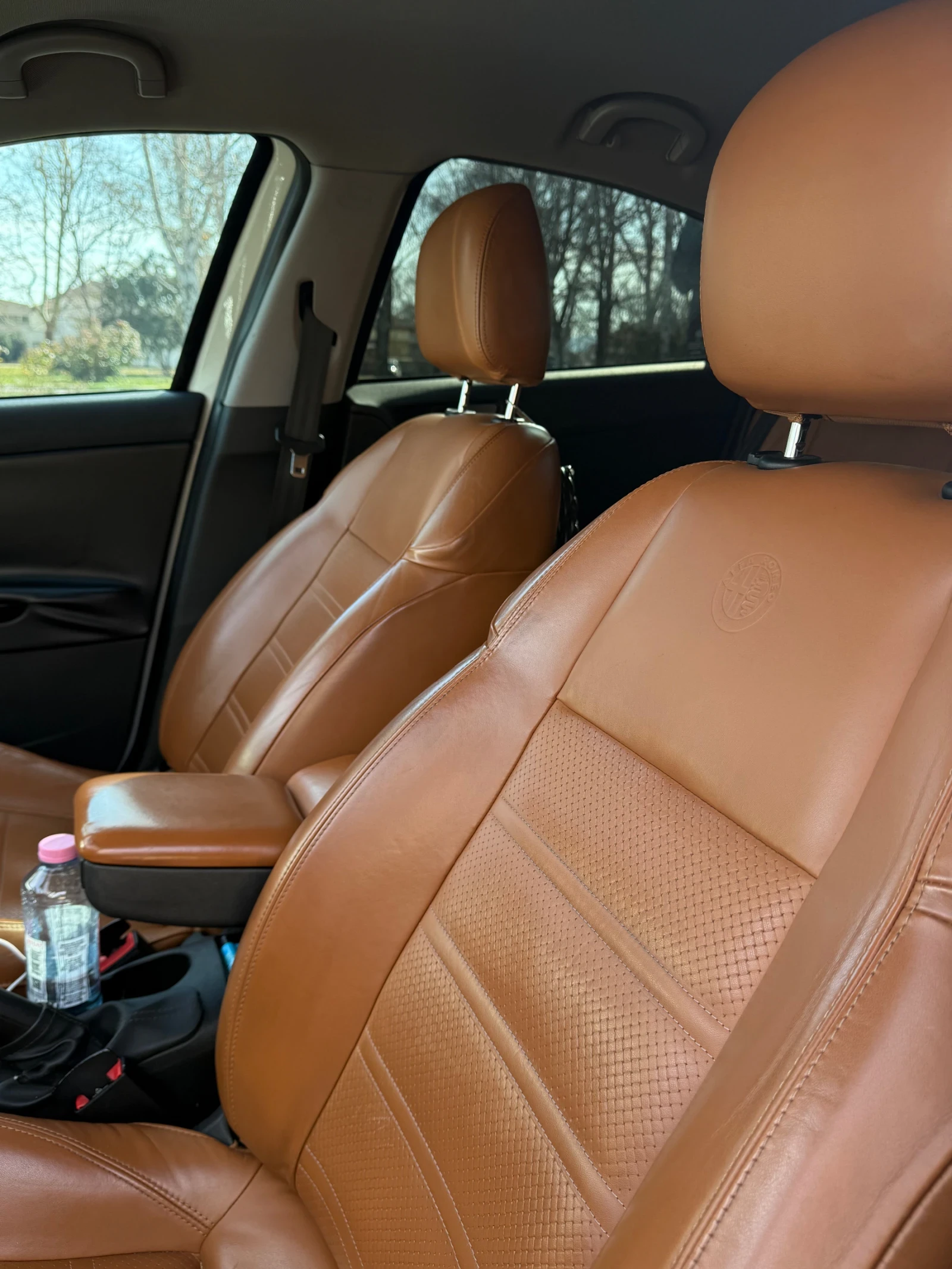 Alfa Romeo Giulietta, снимка 10 - Автомобили и джипове - 53766132