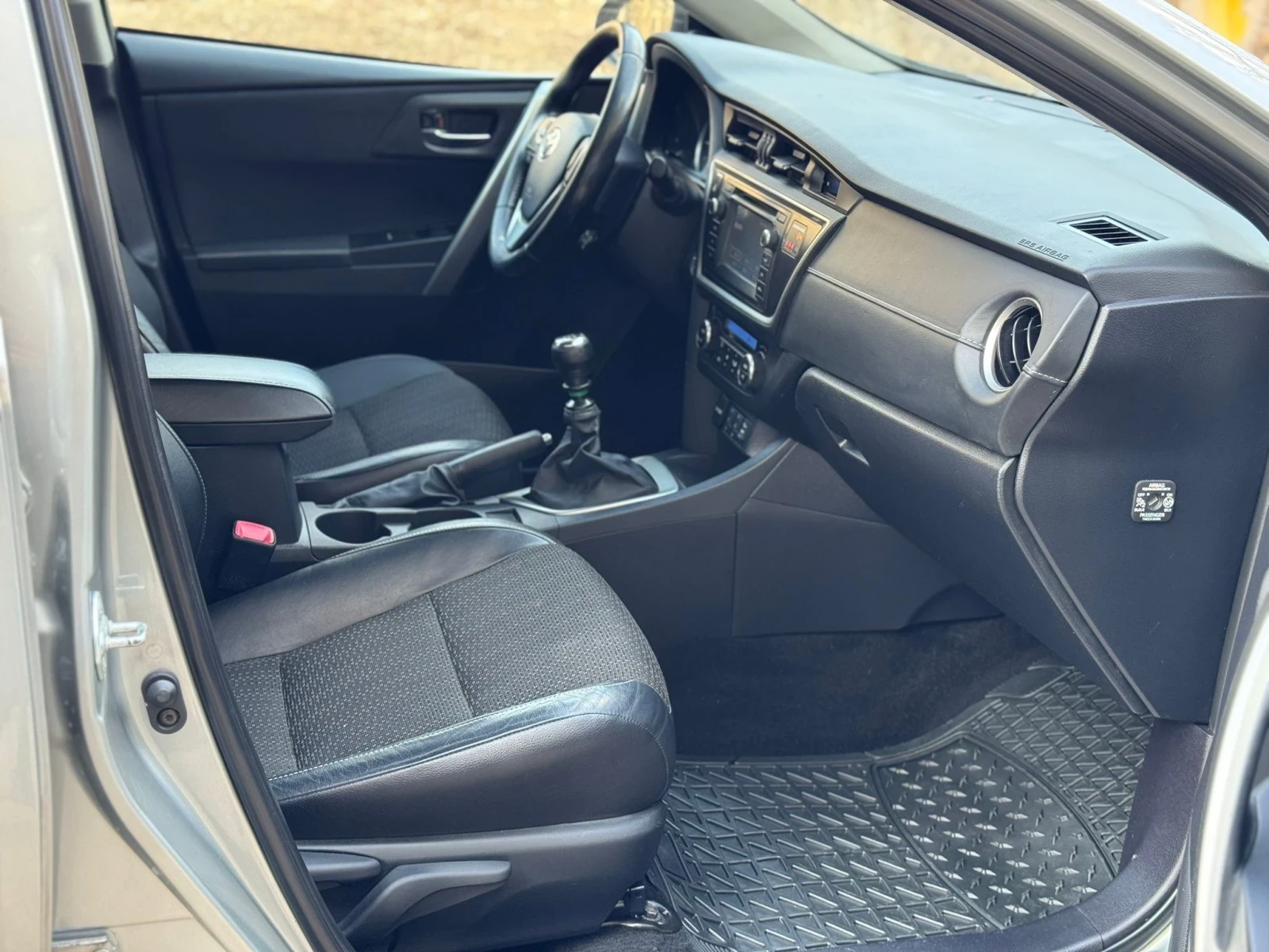 Toyota Auris | Mobile.bg � ����������� 9