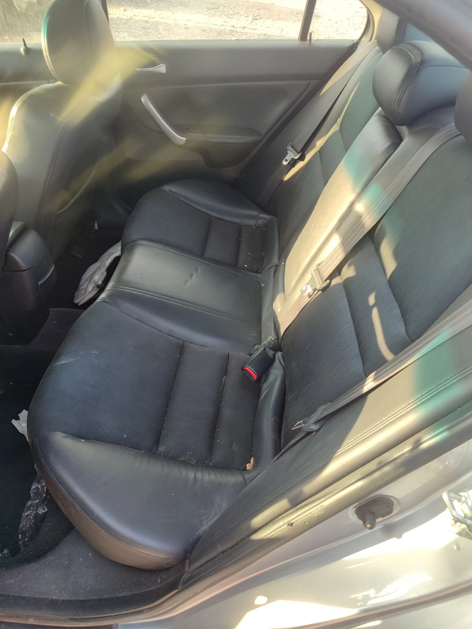 Honda Accord 2.2/140, снимка 11 - Автомобили и джипове - 54032638