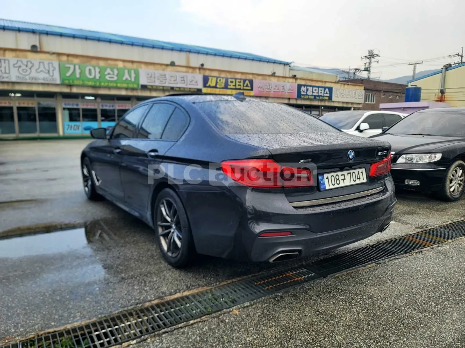 BMW 530 * B&W * ДИСТРОНИК * ХЕД ЪП * DIGITAL, снимка 5 - Автомобили и джипове - 54575934