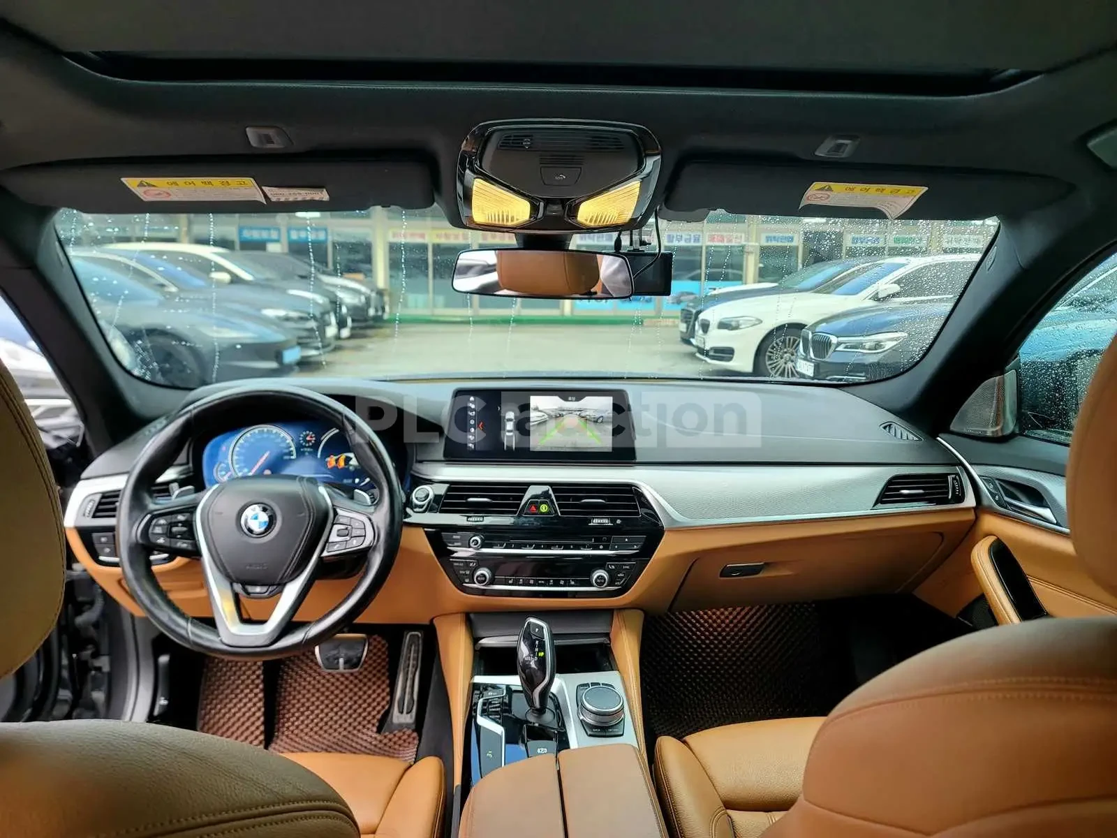 BMW 530 * B&W * ДИСТРОНИК * ХЕД ЪП * DIGITAL, снимка 10 - Автомобили и джипове - 54575934