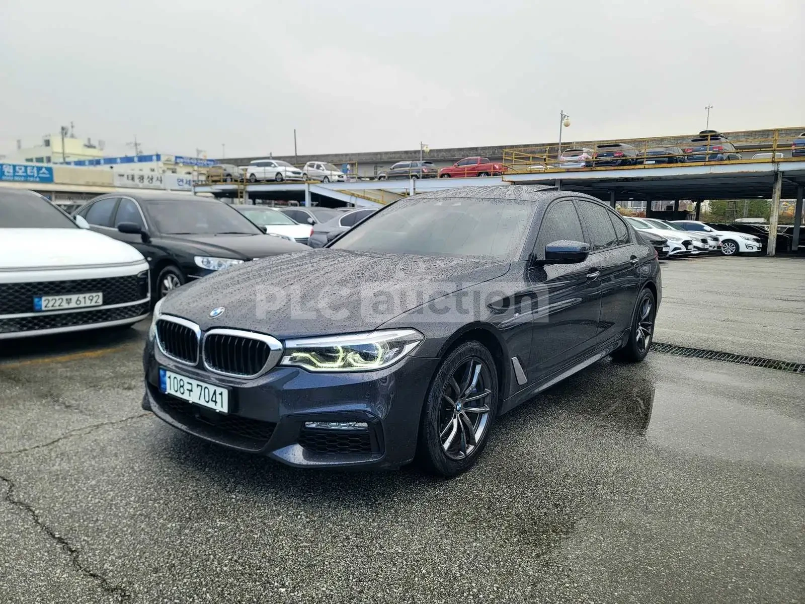 BMW 530 * B&W * ДИСТРОНИК * ХЕД ЪП * DIGITAL, снимка 2 - Автомобили и джипове - 54575934
