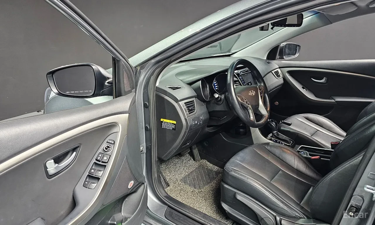 Hyundai I30 1.6 Diesel PYL, снимка 10 - Автомобили и джипове - 54700050