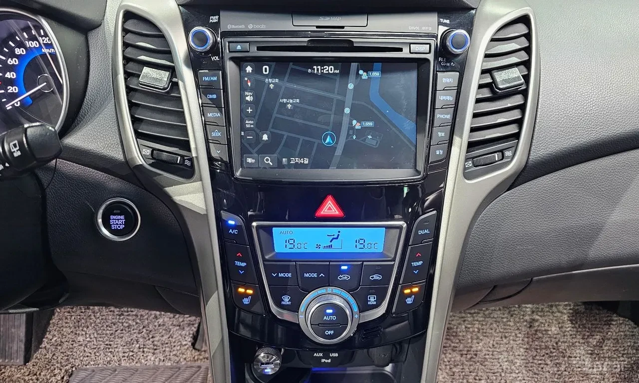 Hyundai I30 1.6 Diesel PYL, снимка 11 - Автомобили и джипове - 54700050