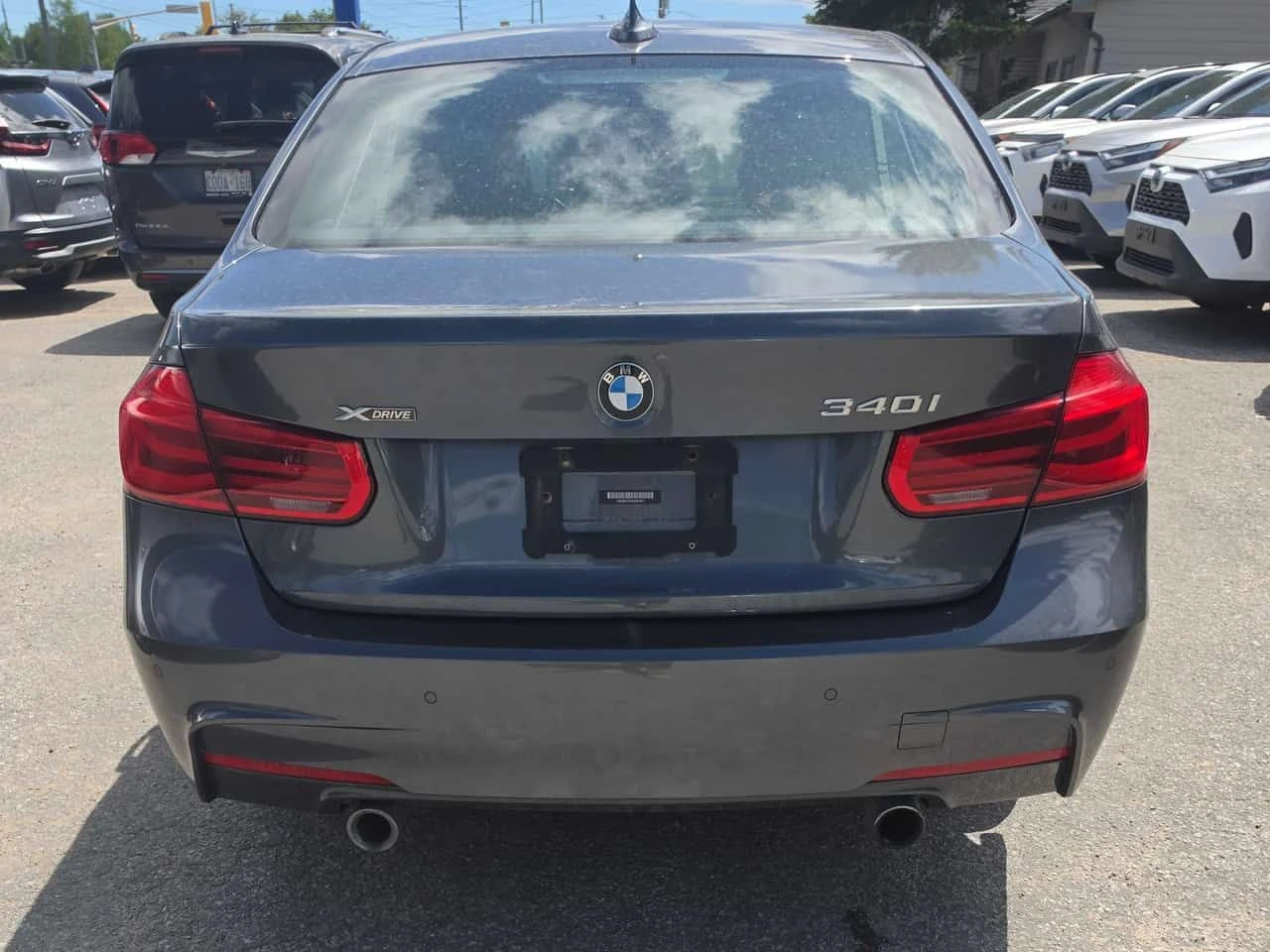 BMW 340 | РЪЧКА | HARMAN KARDON | CARAFX | , снимка 4 - Автомобили и джипове - 54704581