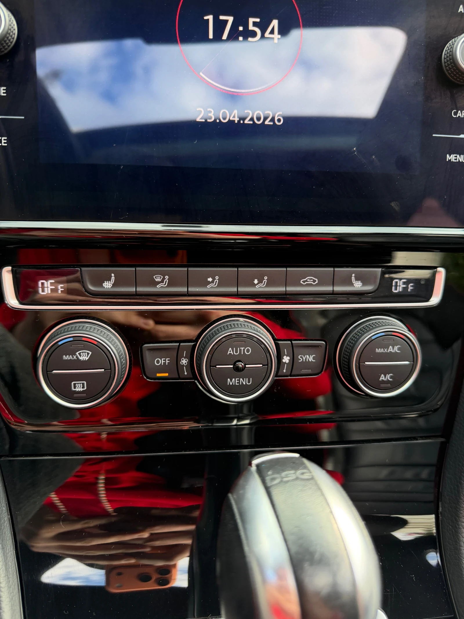 VW Golf GTI 7.5 PERFORMANCE, снимка 13 - Автомобили и джипове - 54744939