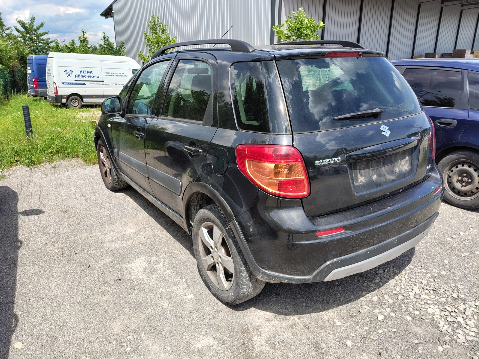 Suzuki SX4 Верига, снимка 3 - Автомобили и джипове - 54821315