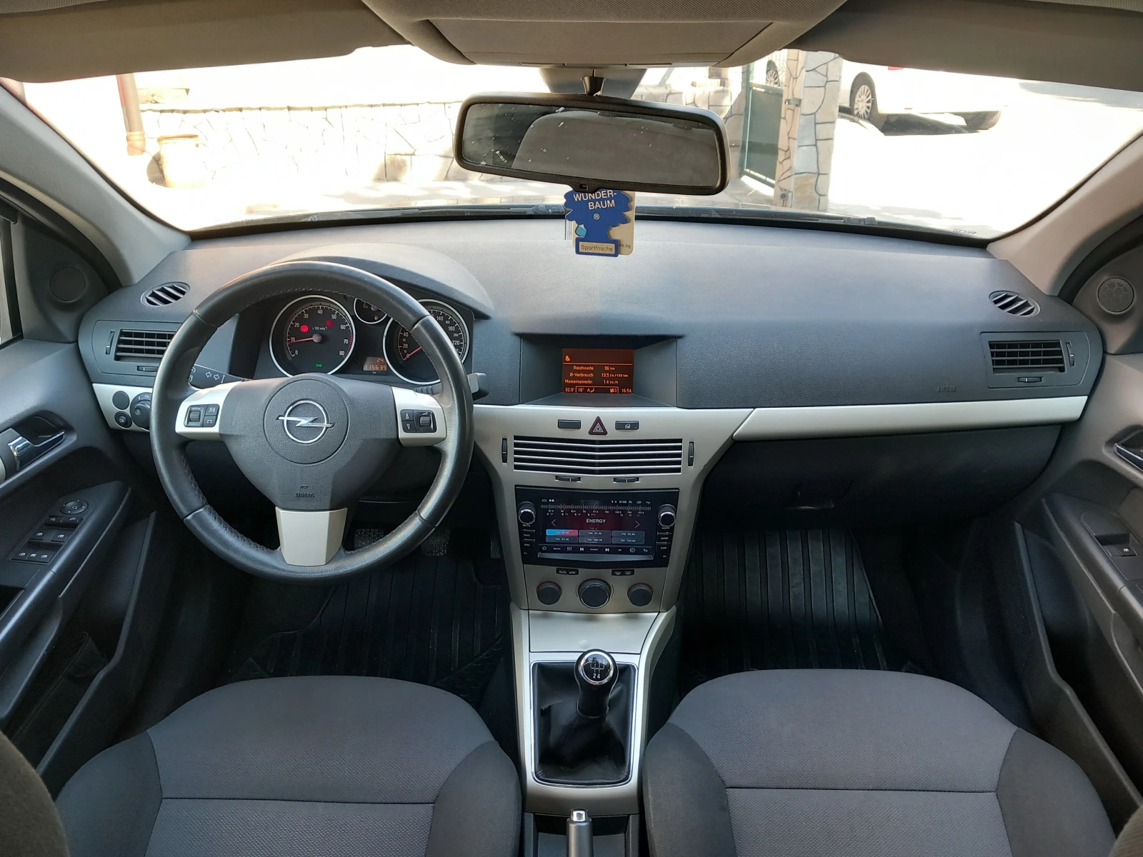 Opel Astra 1.4 NAVI Камера, снимка 17 - Автомобили и джипове - 54892267
