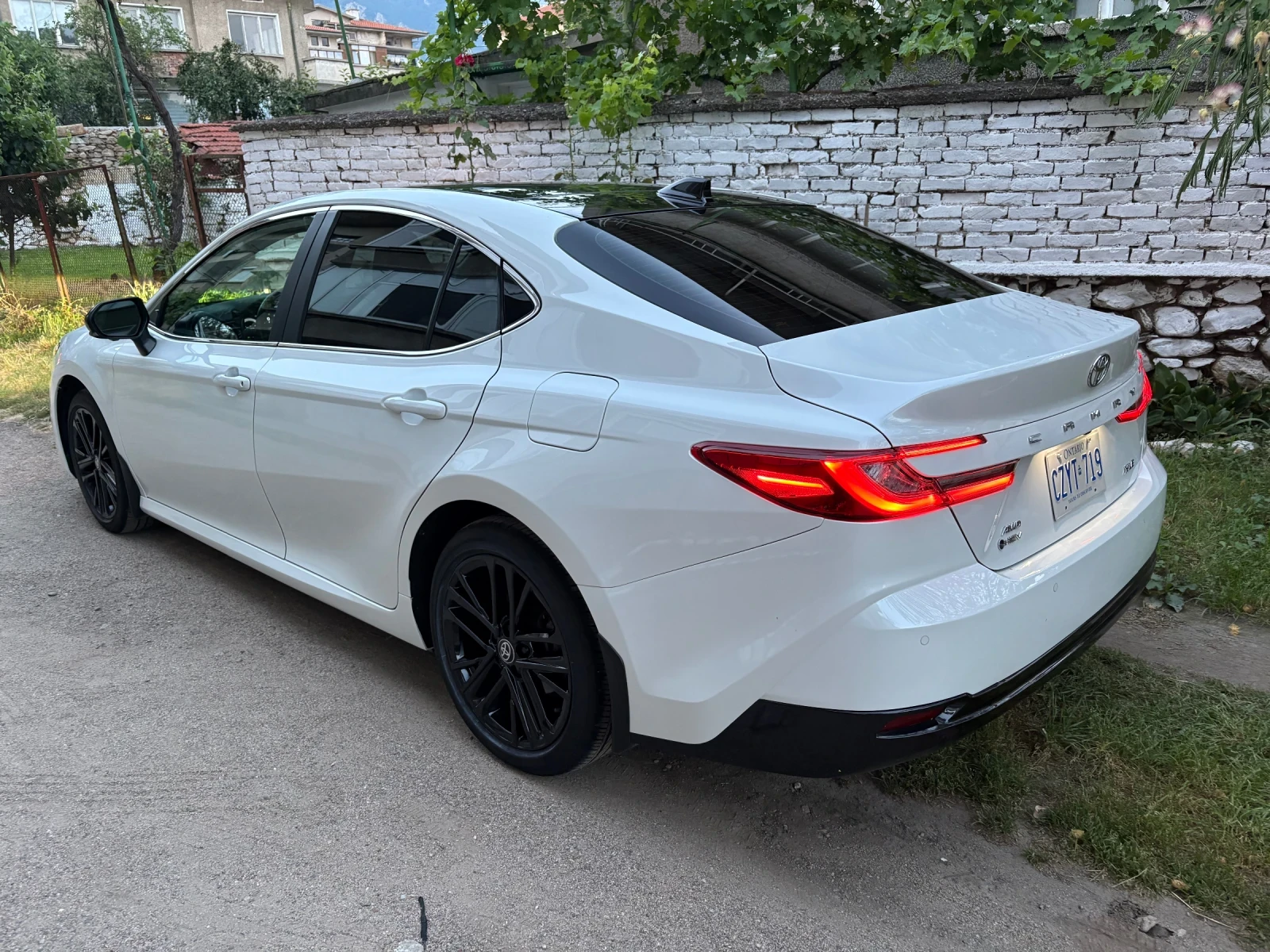 Toyota Camry XLE AWD, снимка 7 - Автомобили и джипове - 55105491
