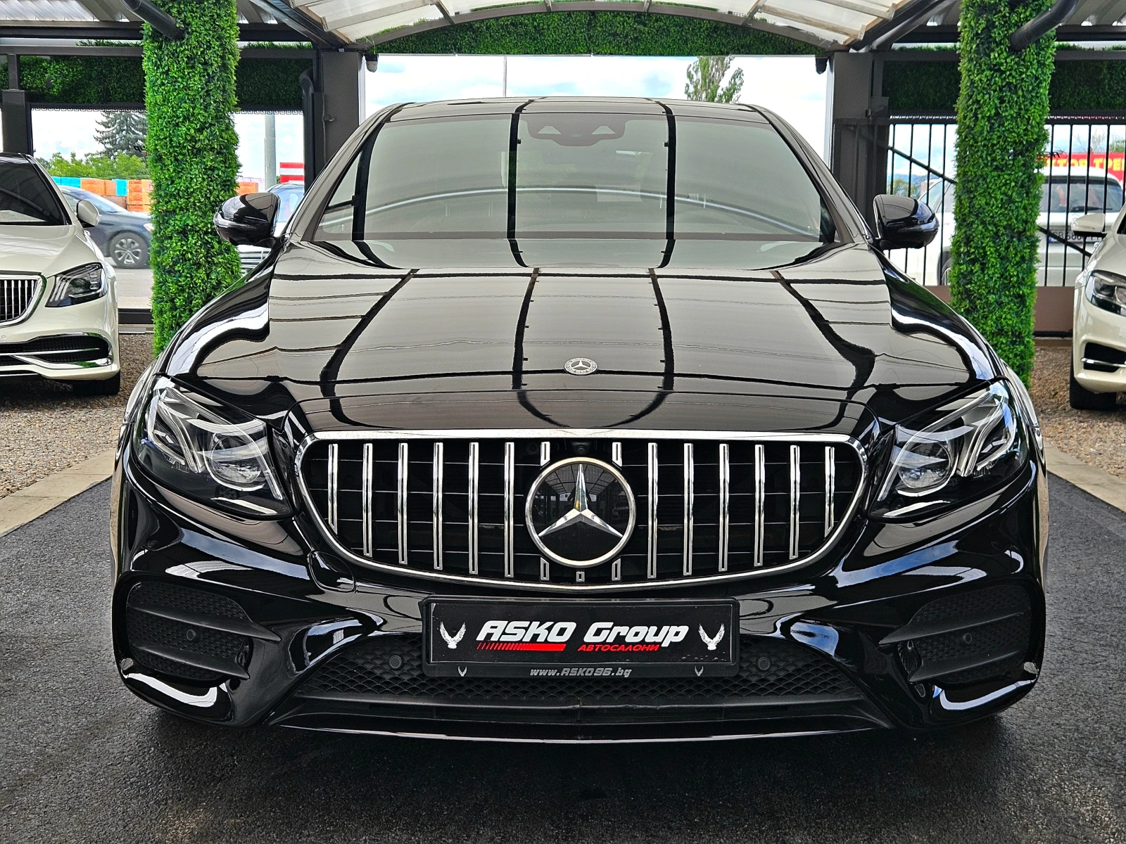 Mercedes-Benz E 220 AMG/DIGITAL/DISTR/PANO/360CAM/BURMESTER/ПОДГРЕВ/LI, снимка 2 - Автомобили и джипове - 55136091