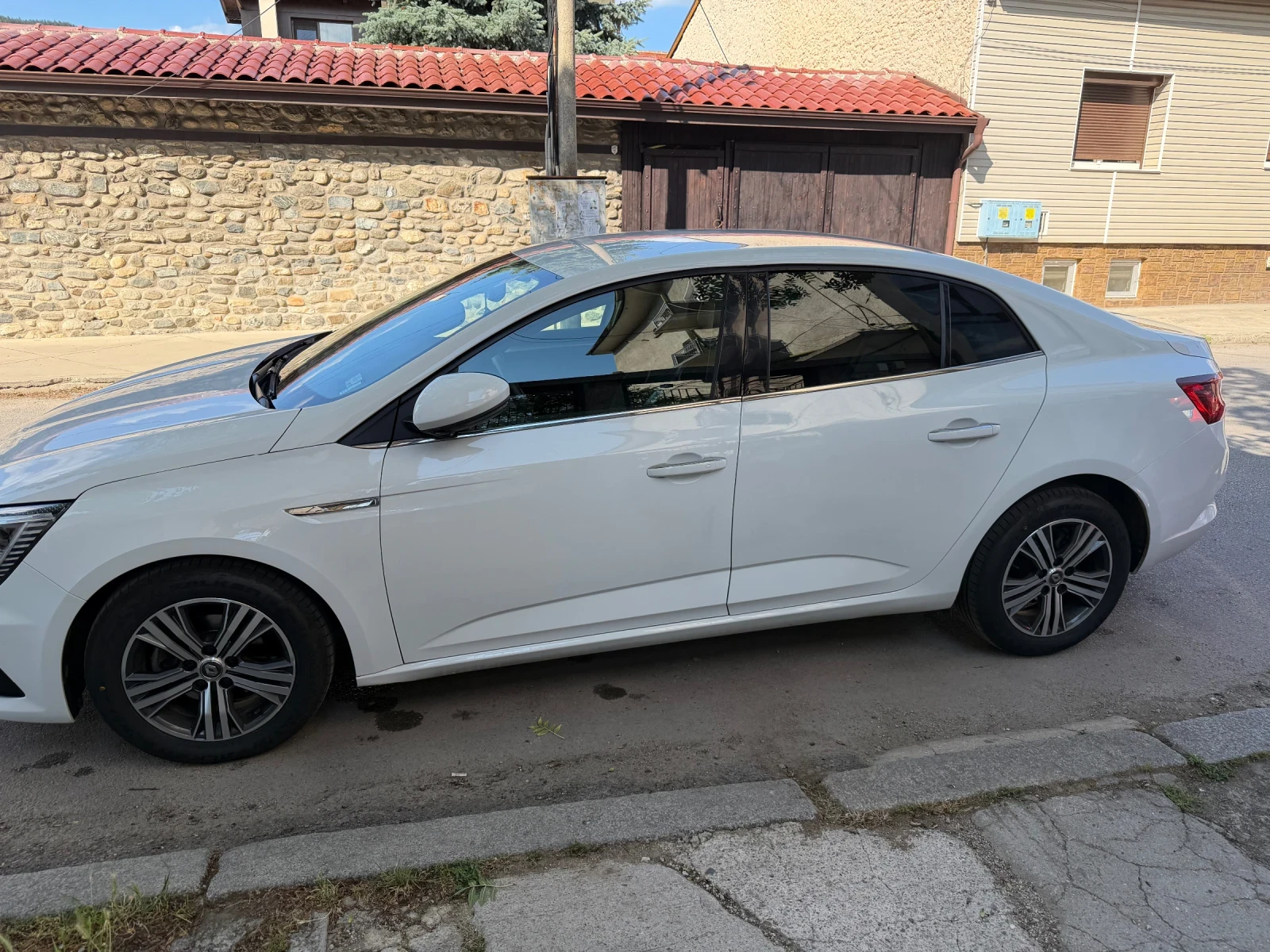 Renault Megane 1.3 dCI 140 �.� EDC | Mobile.bg � ����������� 2