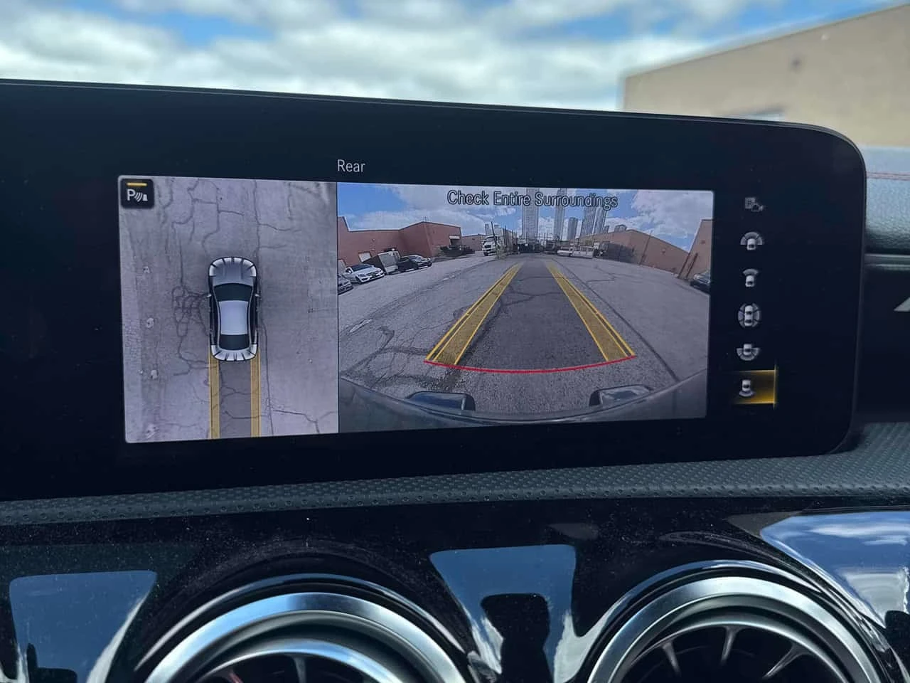 Mercedes-Benz CLA AMG 35 / 360 / DISTRONIC / CARFAX / АВТОКРЕДИТ , снимка 10 - Автомобили и джипове - 55767683