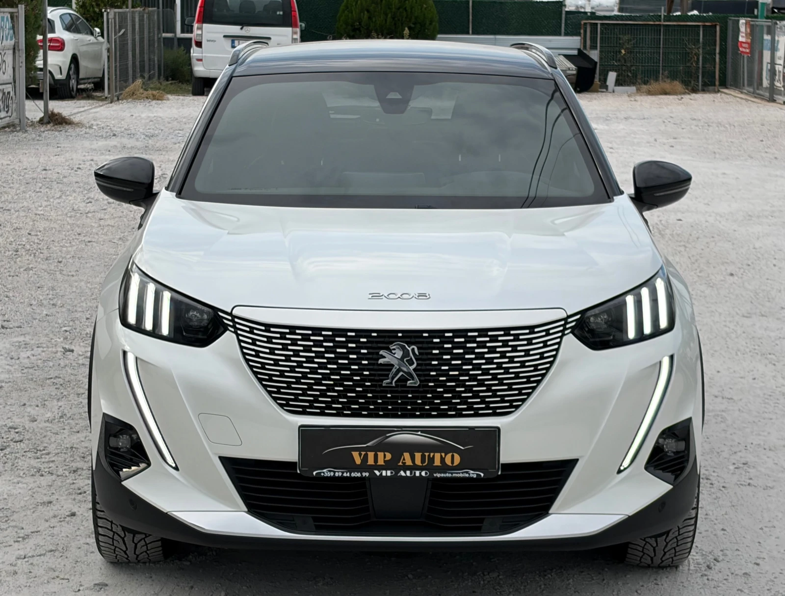 Peugeot 2008 GT-LINE ELECTRIC DRIVE 50KWh SOH 95%, снимка 3 - Автомобили и джипове - 55946032