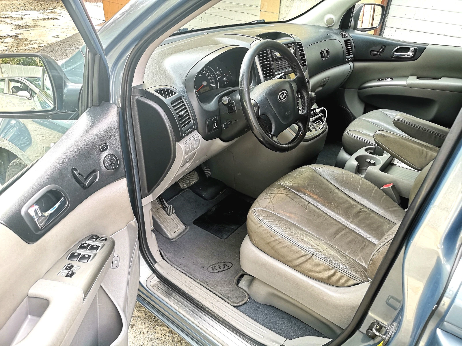 Kia Carnival 3, снимка 5 - Автомобили и джипове - 55998624