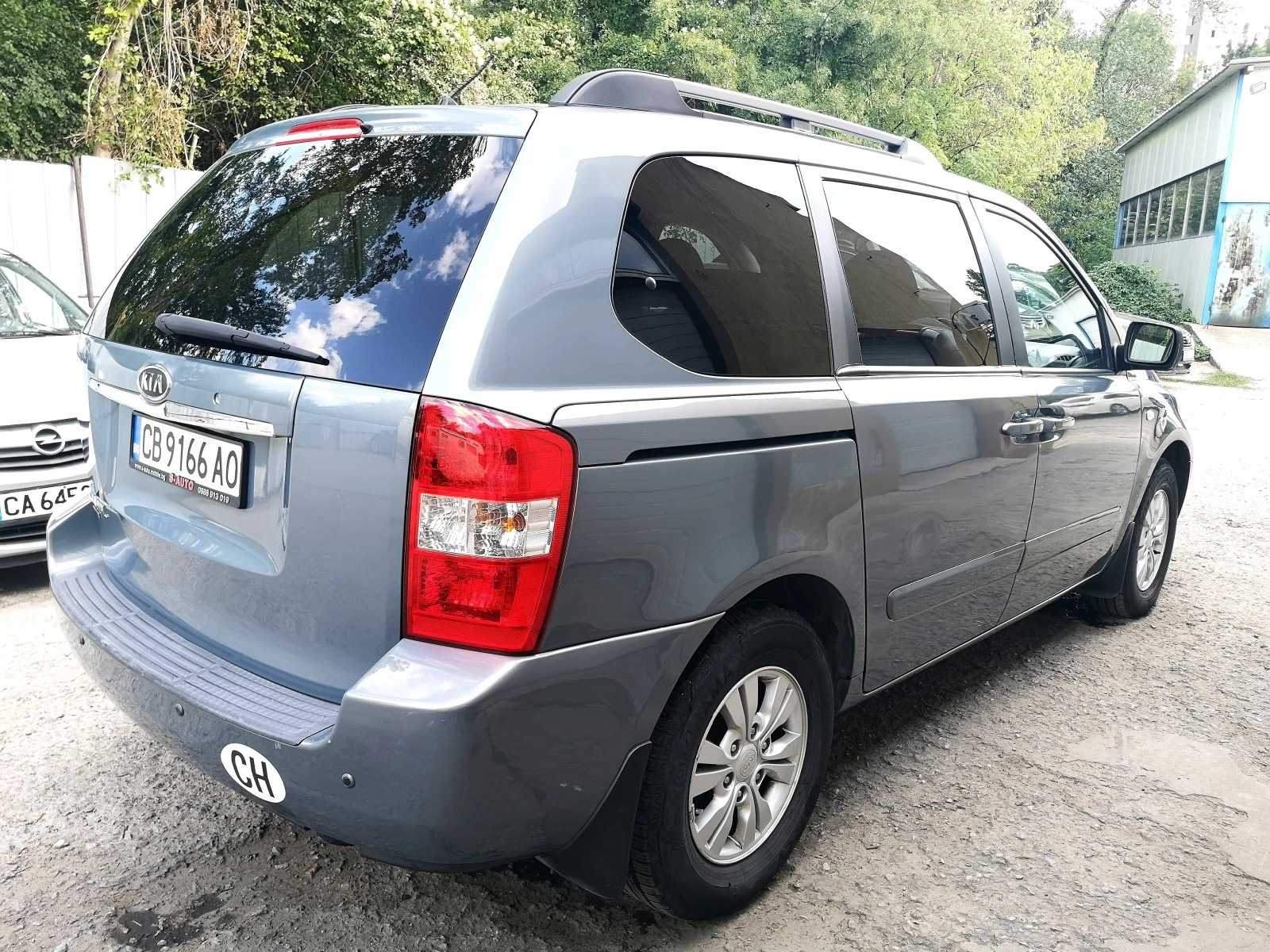 Kia Carnival 3, снимка 4 - Автомобили и джипове - 55998624