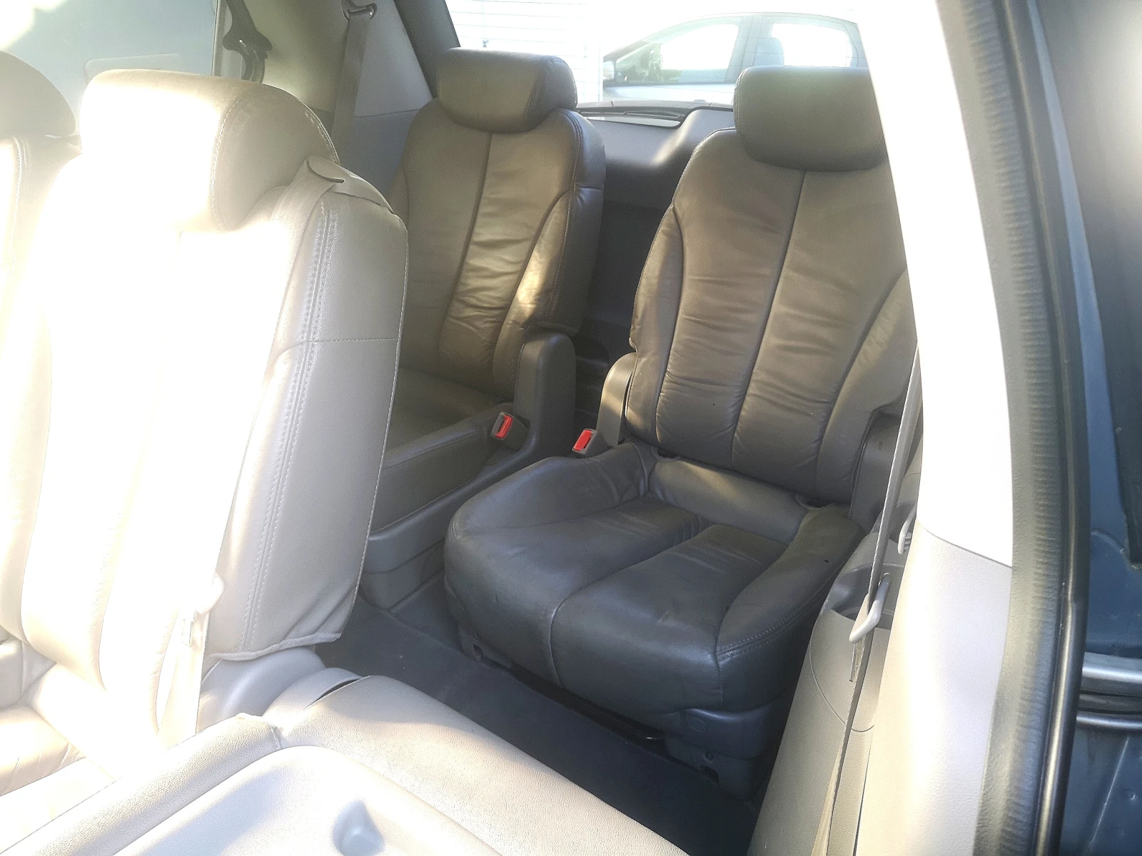 Kia Carnival 3, снимка 17 - Автомобили и джипове - 55998624