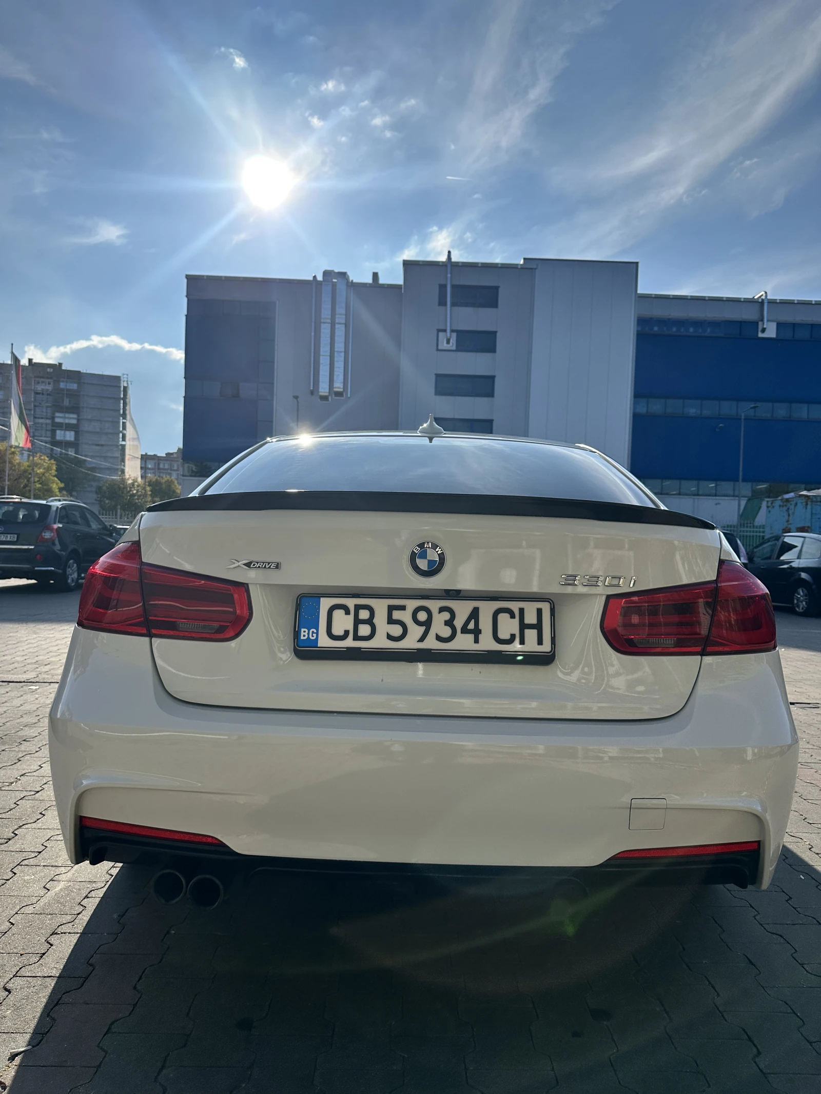 BMW 330 xDrive LCI / M-пакет , снимка 11 - Автомобили и джипове - 56662429