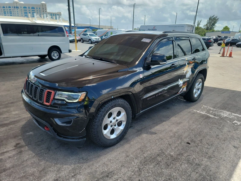 Jeep Grand cherokee Trailhawk* Подгрев* Обдух* Пано* Камери* , снимка 6 - Автомобили и джипове - 47381377