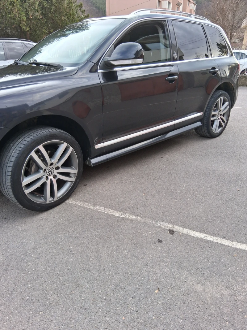 VW Touareg 3.0 KING KONG, снимка 10 - Автомобили и джипове - 49522261