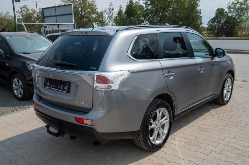 Mitsubishi Outlander 2.2* 150кс* 7места* 4х4* , снимка 7 - Автомобили и джипове - 51691399