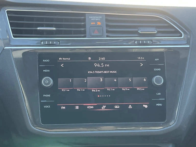 VW Tiguan Comfortline R-Line Black Edition!, снимка 13 - Автомобили и джипове - 52612884