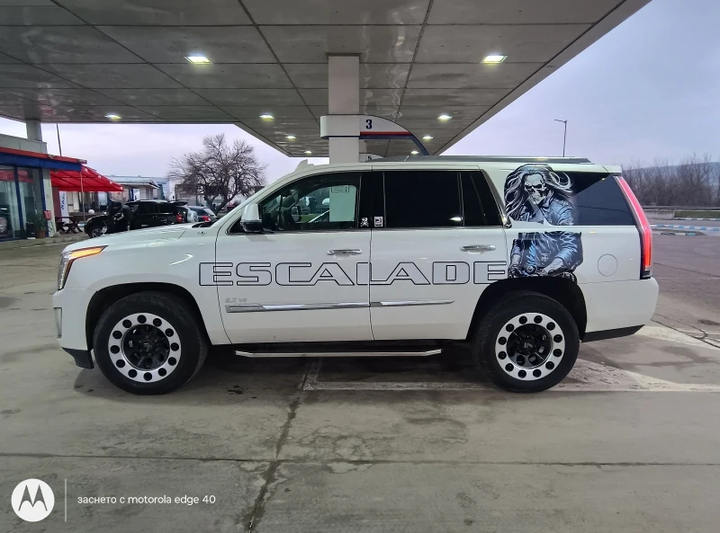 Cadillac Escalade 6.2 V8, снимка 5 - Автомобили и джипове - 53514983