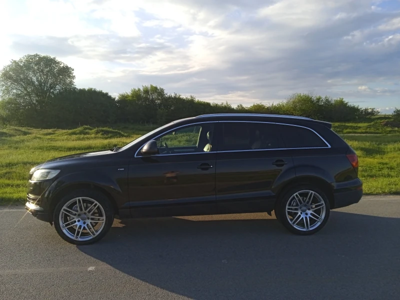 Audi Q7, снимка 3 - Автомобили и джипове - 53101311