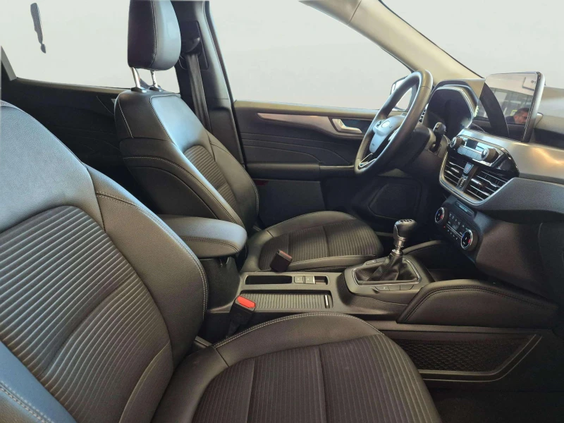 Ford Kuga 1.5 EcoBoost, снимка 10 - Автомобили и джипове - 53267889