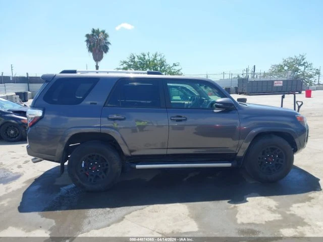 Toyota 4runner SR5 PREMIUM, снимка 13 - Автомобили и джипове - 54773089