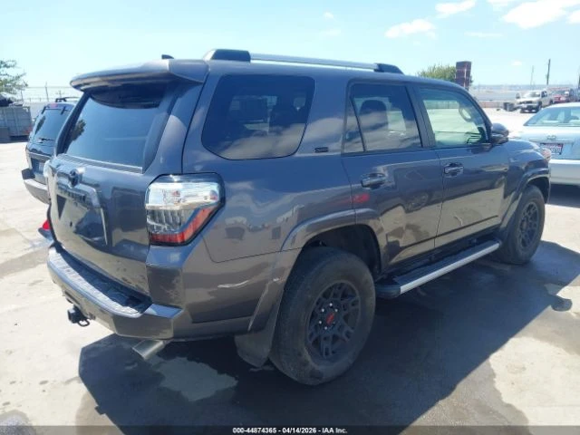 Toyota 4runner SR5 PREMIUM, снимка 4 - Автомобили и джипове - 54773089