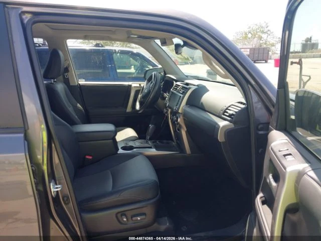 Toyota 4runner SR5 PREMIUM, снимка 5 - Автомобили и джипове - 54773089