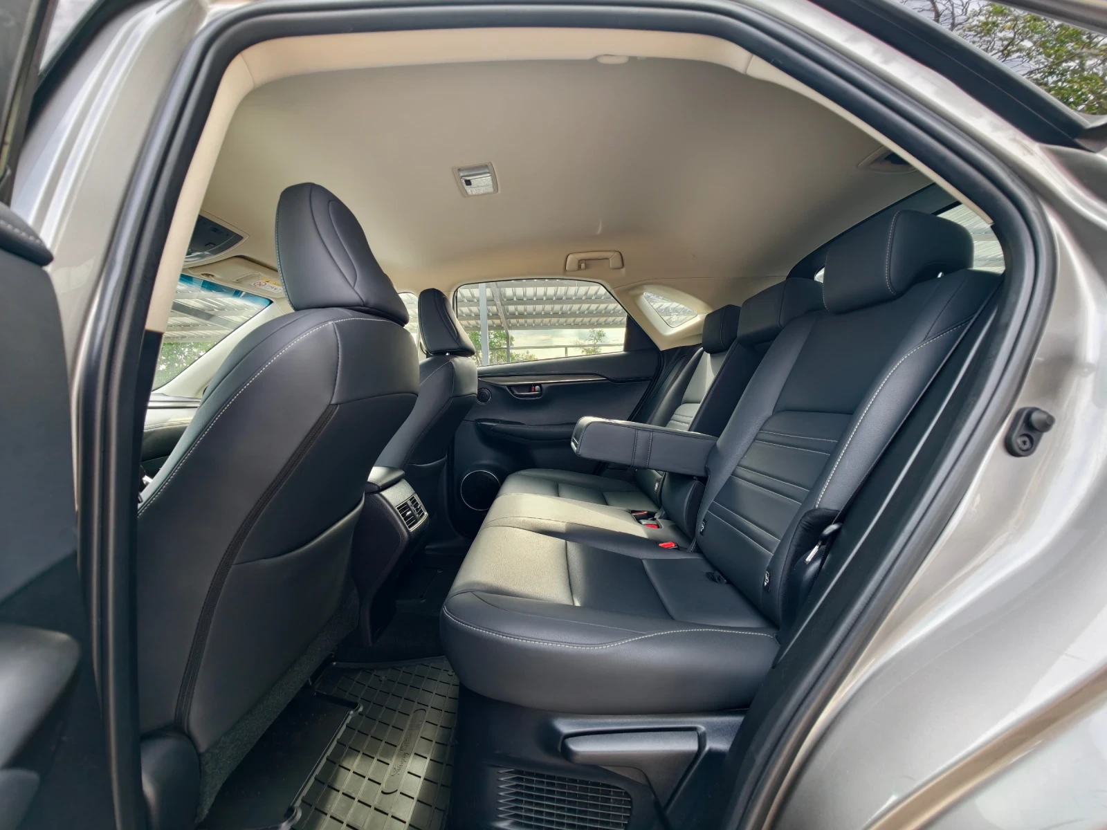Lexus NX 300h Facelift/4x4/Navi/Camera/Фабрична гаранция  - изображение 10