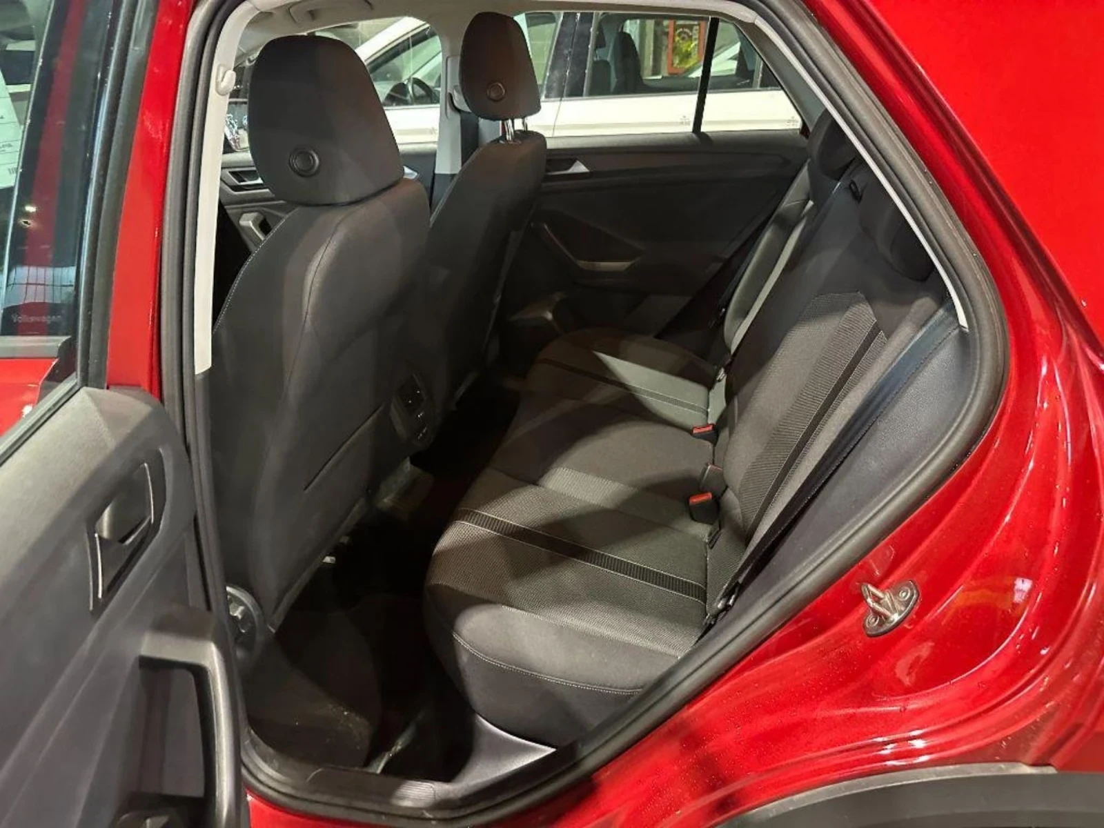 VW T-Roc 1.5 TSI Life 150 h 43000km - изображение 8