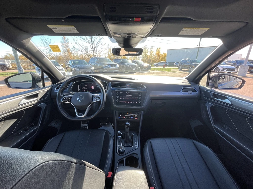 VW Tiguan Comfortline R-Line Black Edition! | Mobile.bg   11