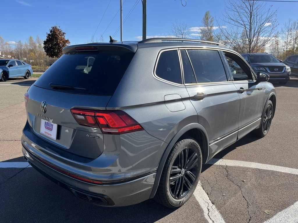 VW Tiguan Comfortline R-Line Black Edition! | Mobile.bg   5