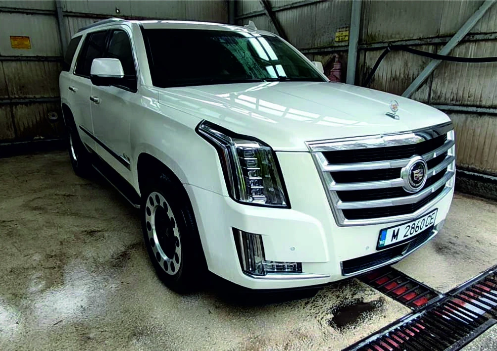 Cadillac Escalade 6.2 V8, снимка 4 - Автомобили и джипове - 53979542