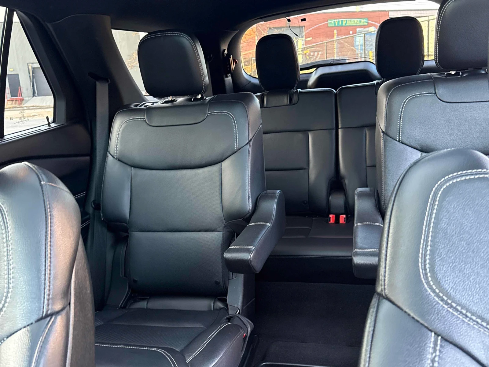 Ford Explorer ST* 360view* Pano* Подгрев* 0бдухване* , снимка 12 - Автомобили и джипове - 54042599