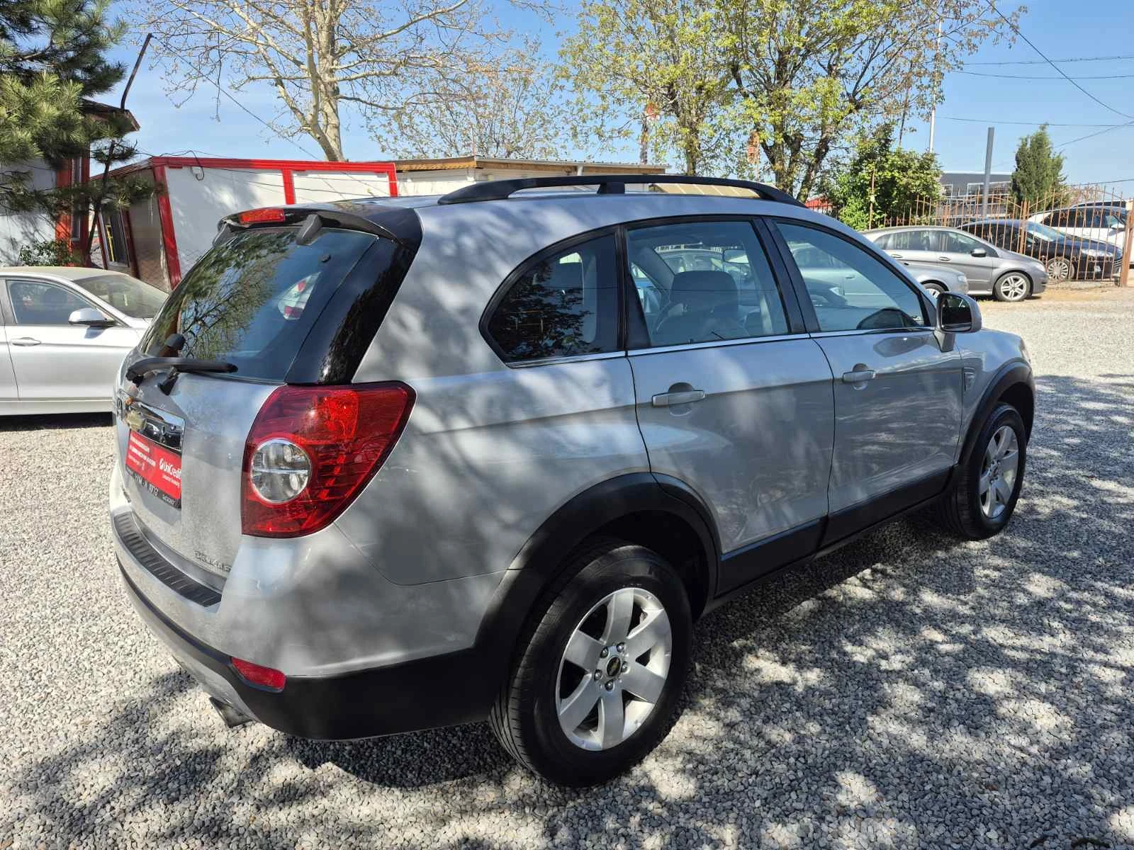 Chevrolet Captiva 2.4i, снимка 6 - Автомобили и джипове - 54345664