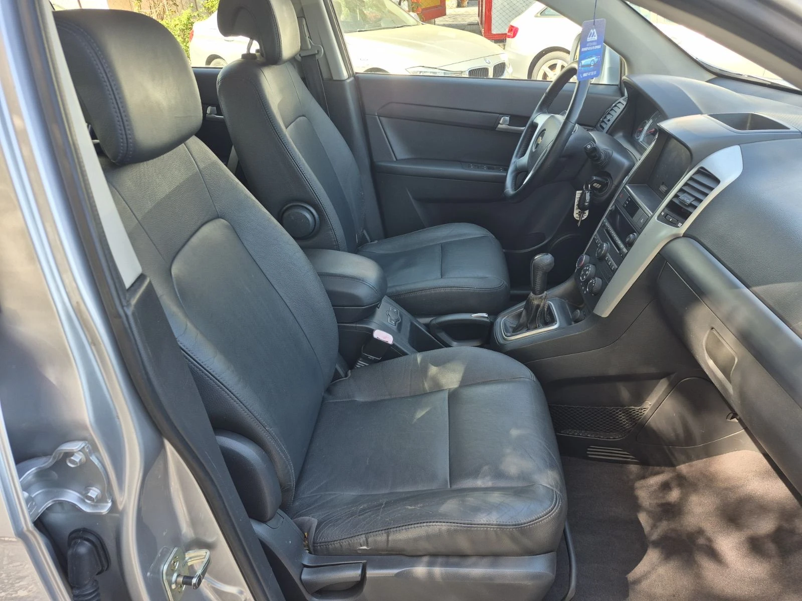 Chevrolet Captiva 2.4i, снимка 10 - Автомобили и джипове - 54345664