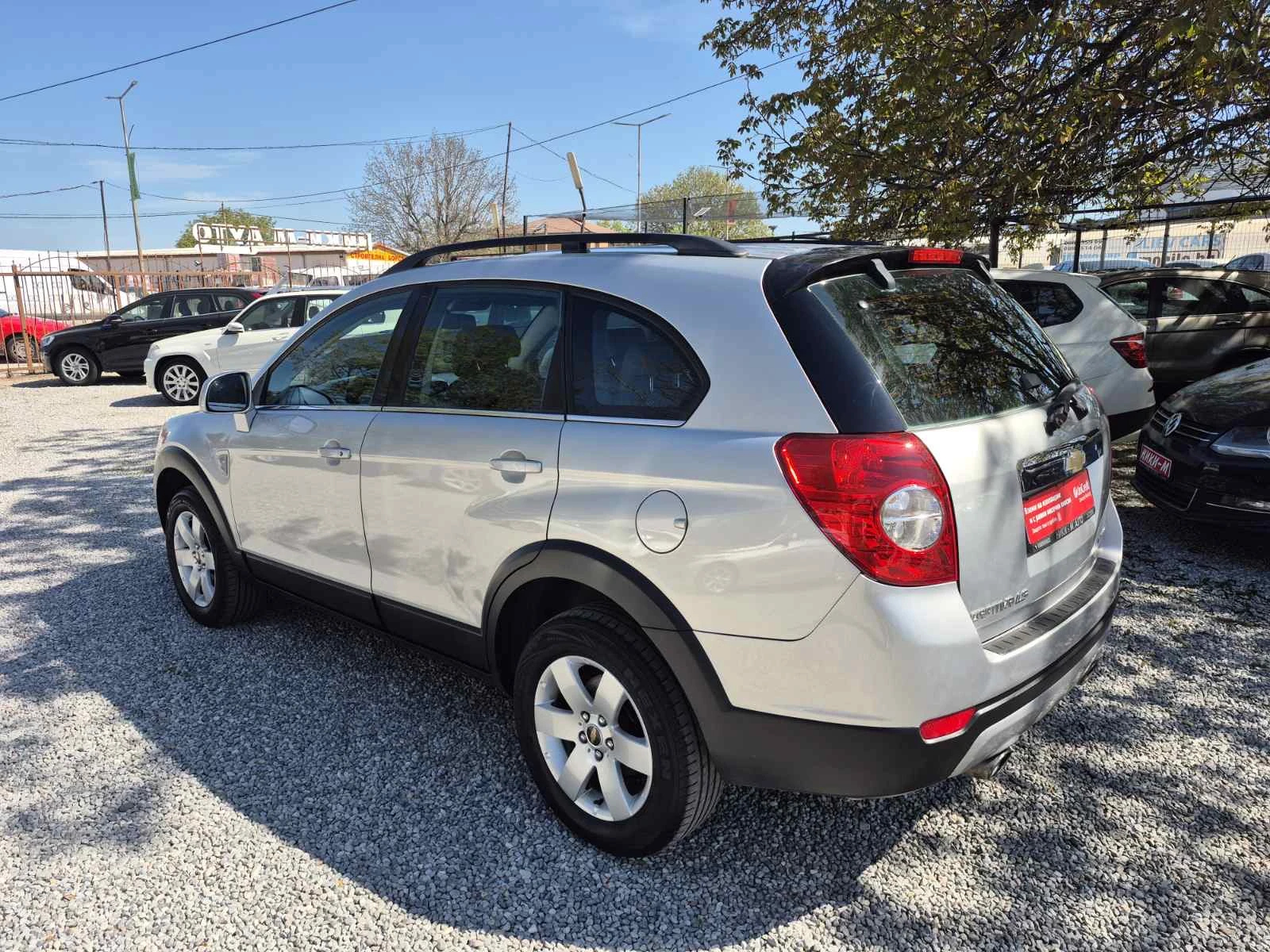 Chevrolet Captiva 2.4i, снимка 5 - Автомобили и джипове - 54345664